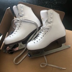 Jackson Ultima Excel